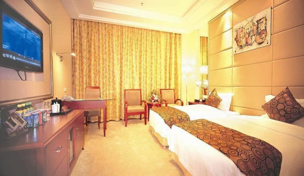 Picturesque Hotel Уси Экстерьер фото
